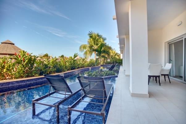Royalton White Sands - Luxury Presidential Jacuzzi Two Bedroom Suite Swim Out Diamond Club